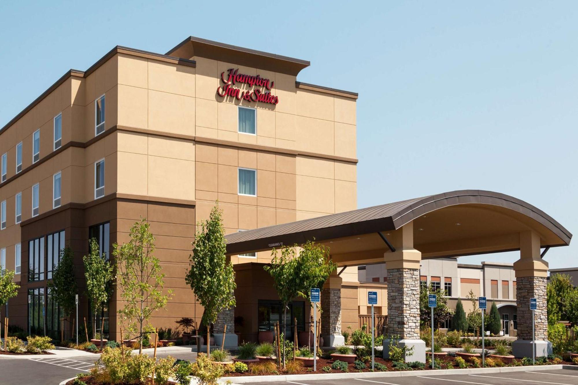 Hampton Inn & Suites Portland/Hillsboro-Evergreen Park Exterior photo