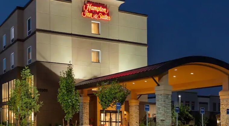 Hampton Inn & Suites Portland/Hillsboro-Evergreen Park Exterior photo